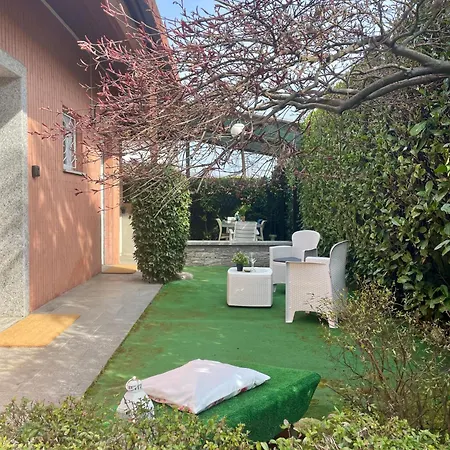 Bnbook Martina's House Кастеллетто-сопра-Тичино
