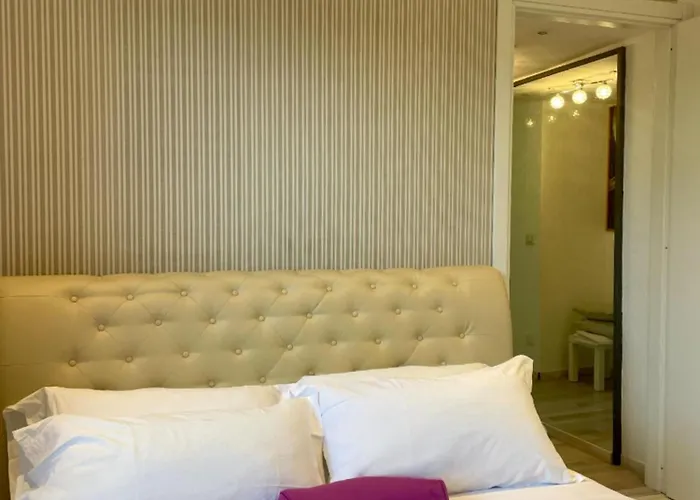 Bnbook Martina's House